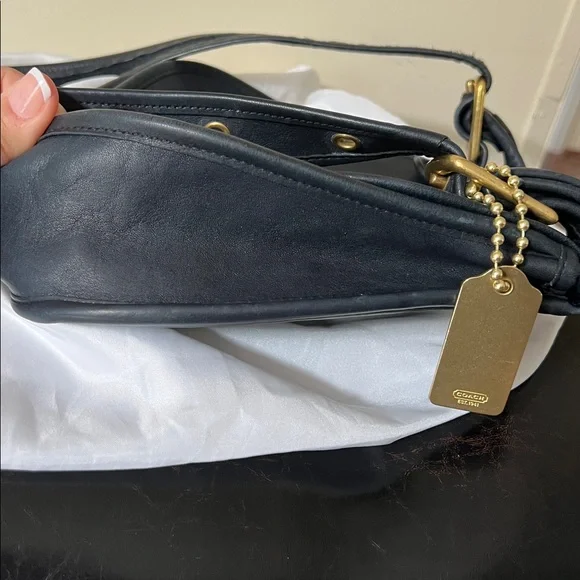 PRICE FIRM! RARE NAVY Vintage COACH Leather Crescent Saddle Bag (pre-serial no.) - Picture 14 of 16